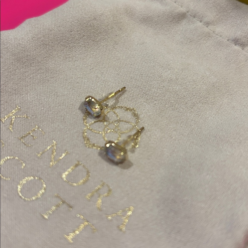 ✨SOLD✨ Kendra Scott Emilie Earrings Kendra Scott Earrings Dichroic Glass - Picture 4 of 8